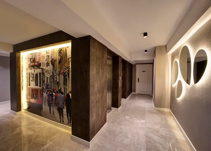 Dora Pera Hotel